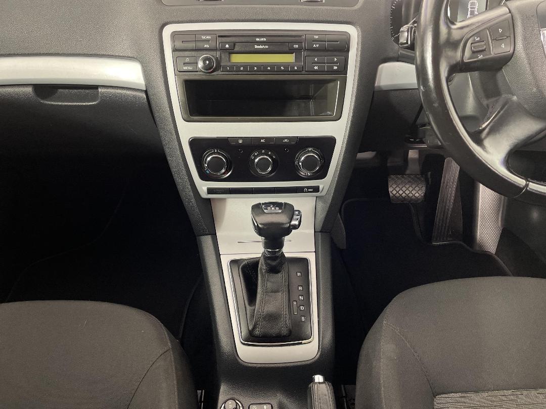 Photo '18' of Skoda Octavia Photo '18' of Skoda Octavia