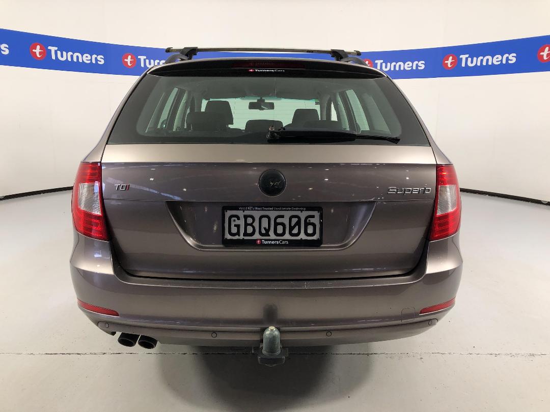 Photo '6' of Skoda Superb