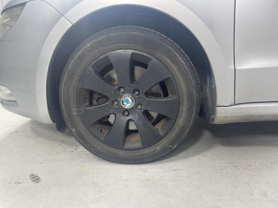 Photo '8' of Skoda Superb TDI 103 Photo '8' of Skoda Superb TDI 103