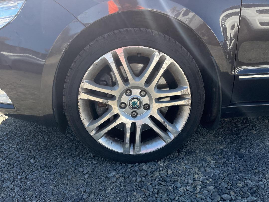 Photo '8' of Skoda Superb V6 4X4 191KW 6DSG WG