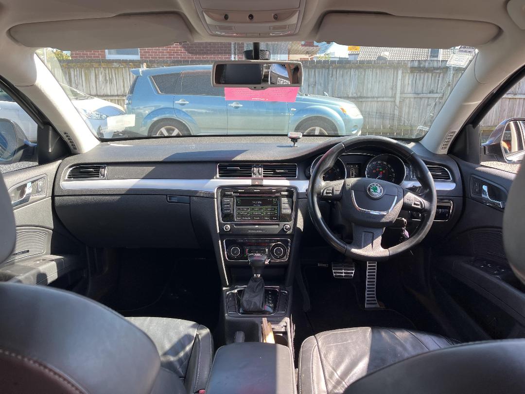 Photo '15' of Skoda Superb V6 4X4 191KW 6DSG WG