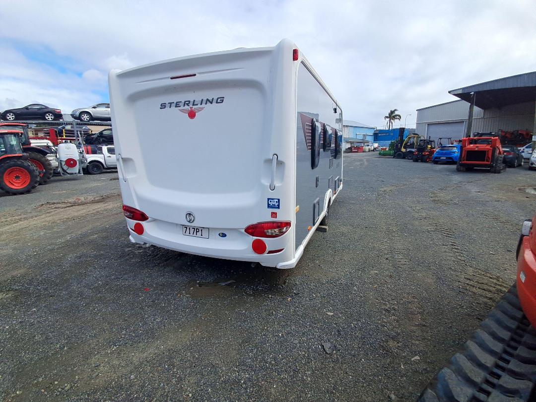 Photo '3' of Sterling ELITE Caravan - Single