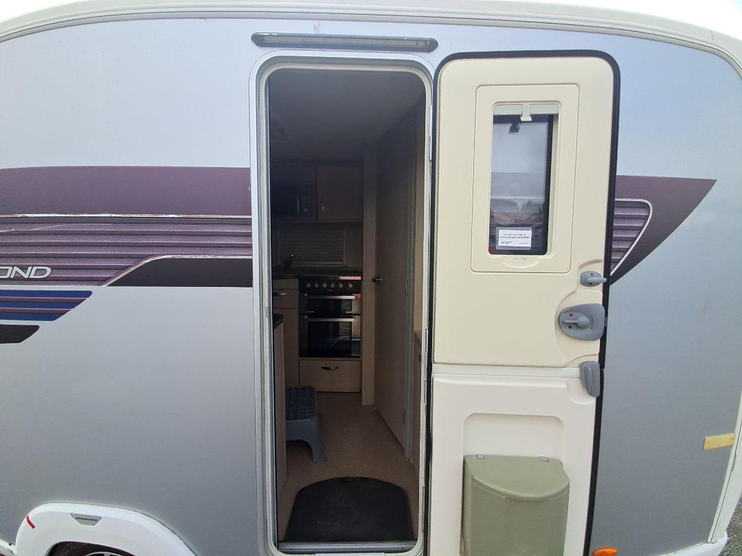 Photo '10' of Sterling ELITE Caravan - Single
