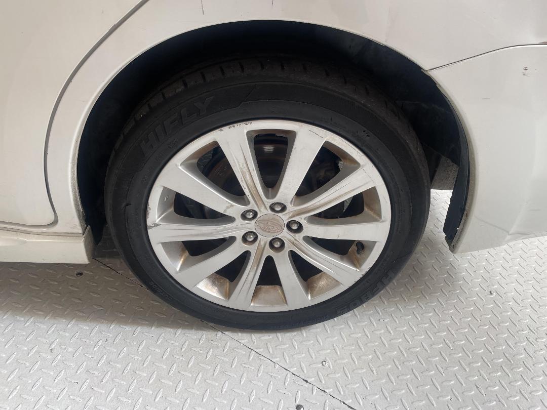 Photo '11' of Subaru Exiga