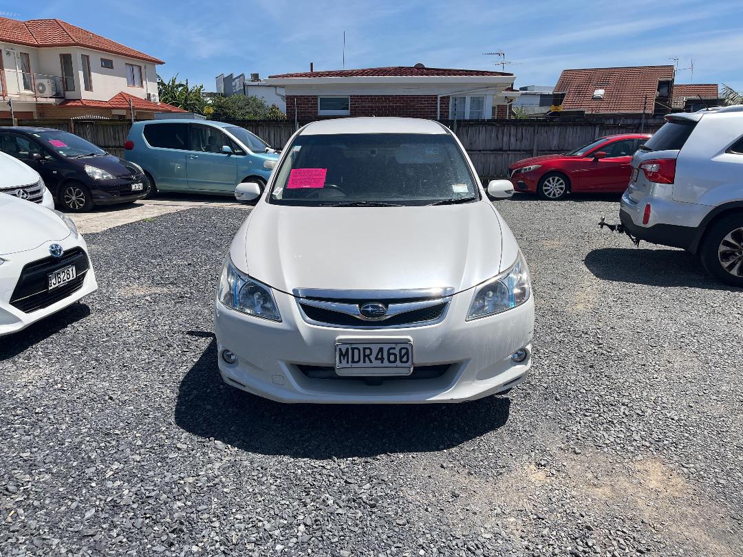 Photo '2' of Subaru Exiga Photo '2' of Subaru Exiga