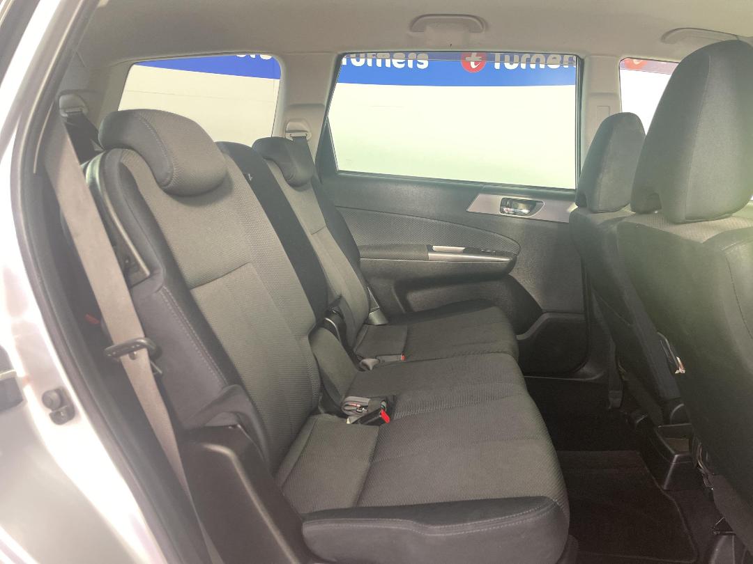 Photo '20' of Subaru Exiga Photo '20' of Subaru Exiga