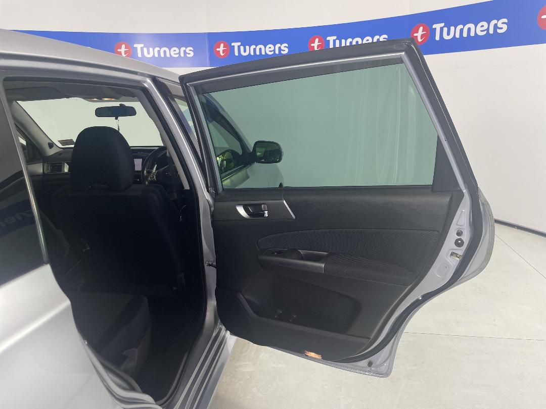 Photo '19' of Subaru Exiga Photo '19' of Subaru Exiga