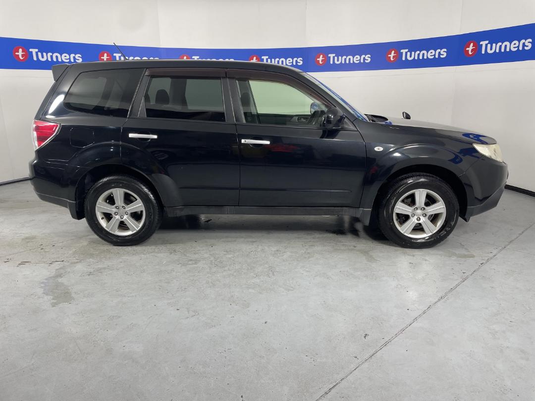 Photo '23' of Subaru Forester Photo '23' of Subaru Forester