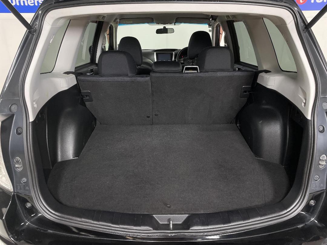 Photo '14' of Subaru Forester Photo '14' of Subaru Forester