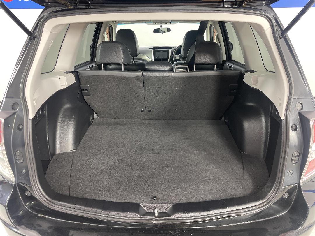 Photo '14' of Subaru Forester