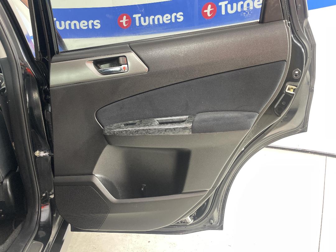 Photo '19' of Subaru Forester