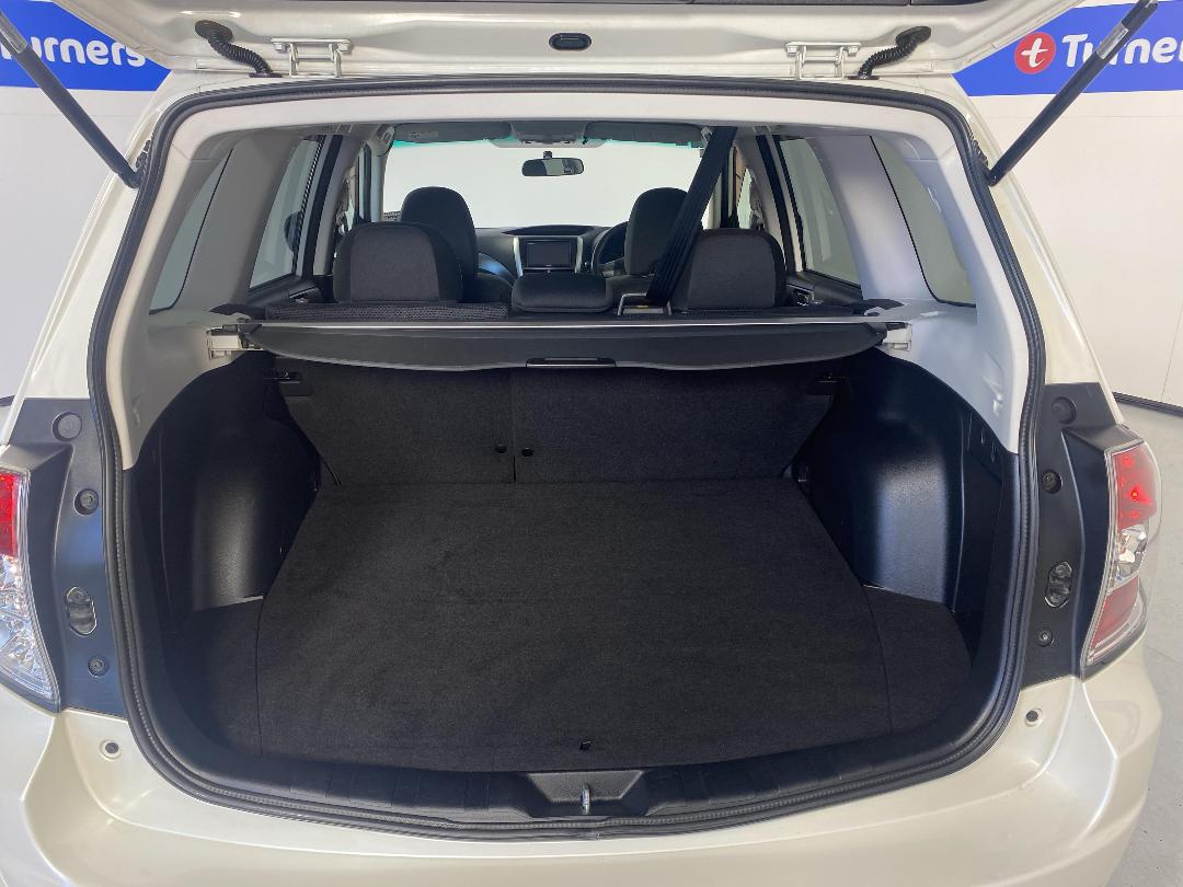 Photo '14' of Subaru Forester Photo '14' of Subaru Forester