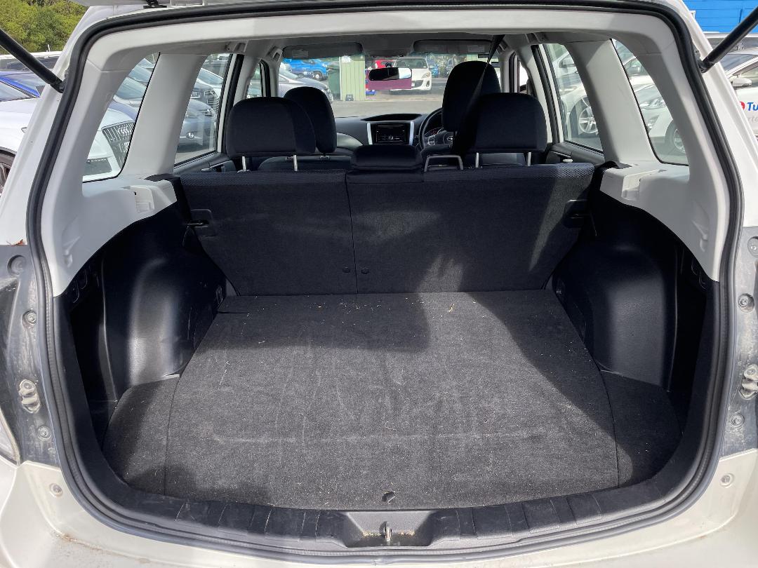 Photo '8' of Subaru Forester X