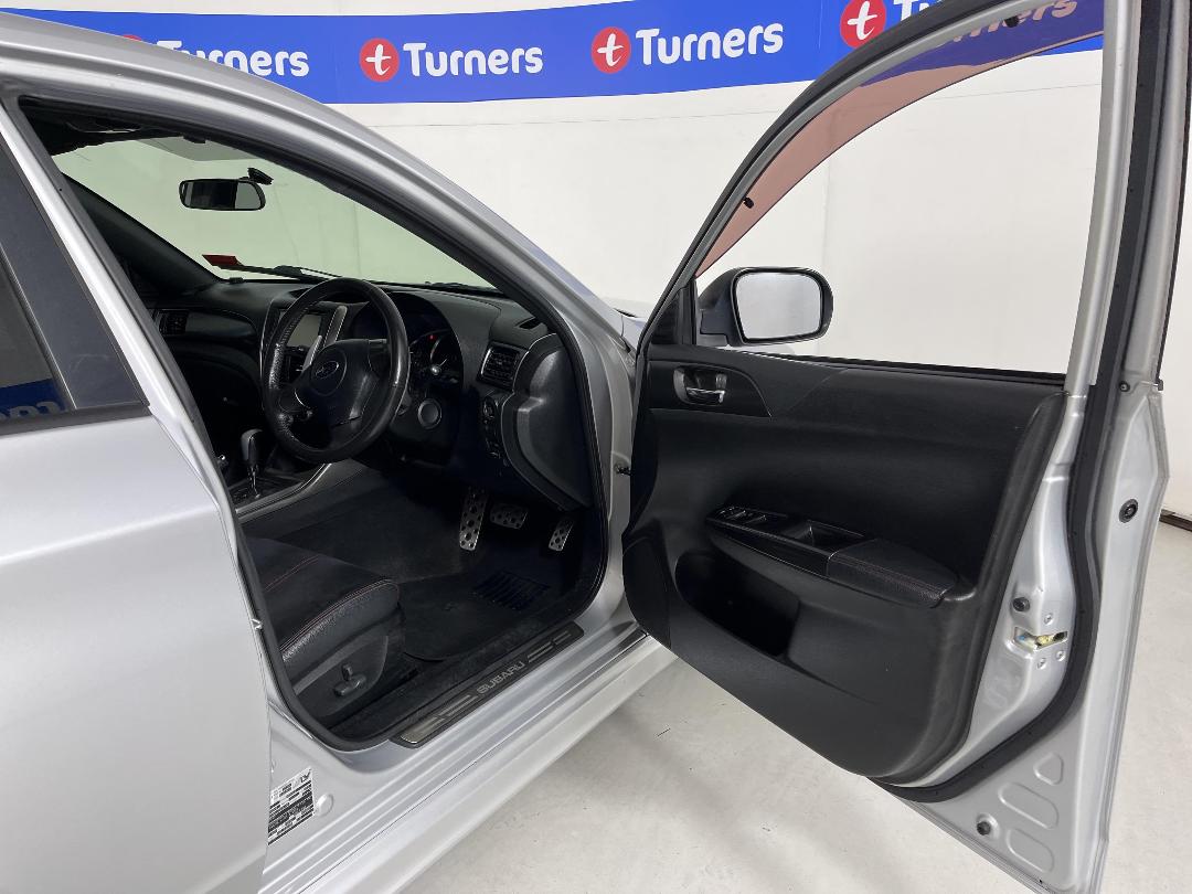 Photo '15' of Subaru Impreza Photo '15' of Subaru Impreza