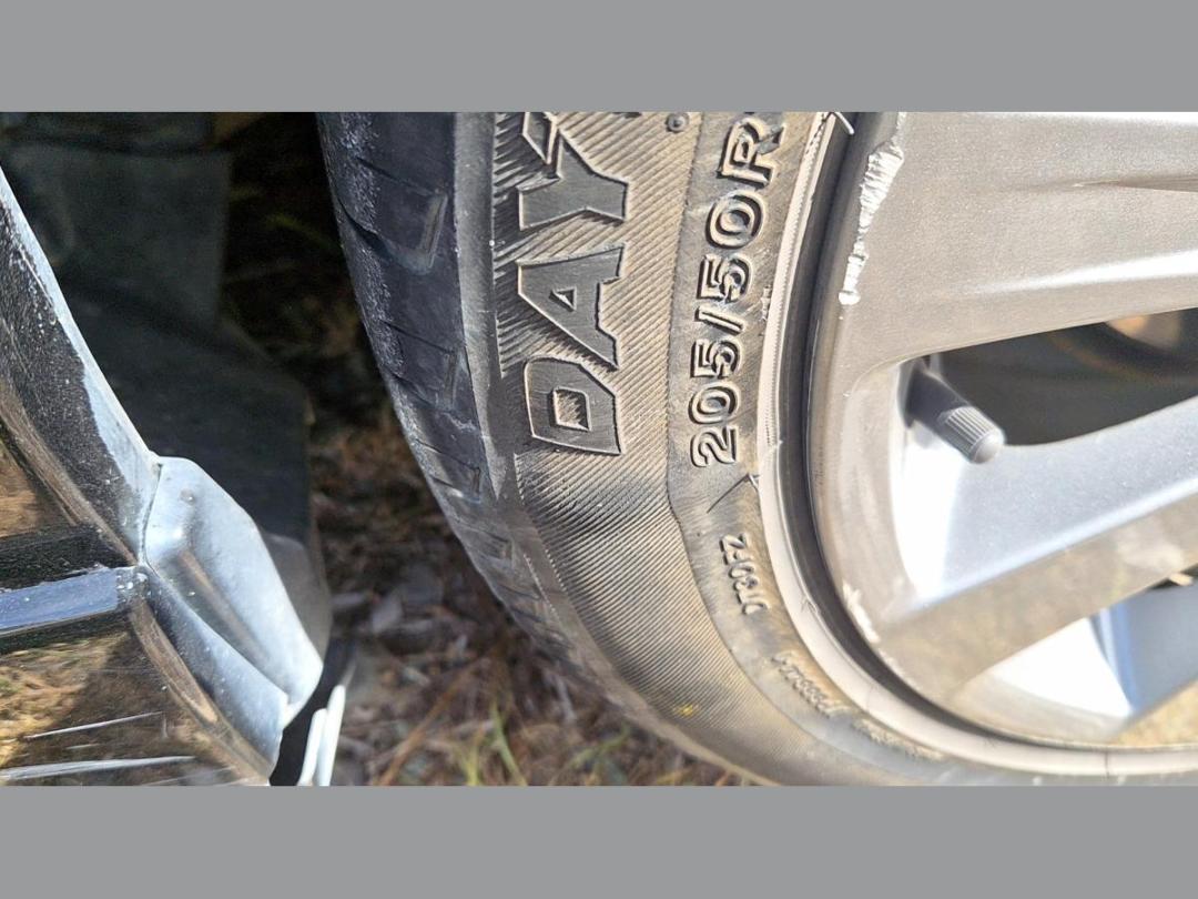 Photo '14' of Subaru Impreza