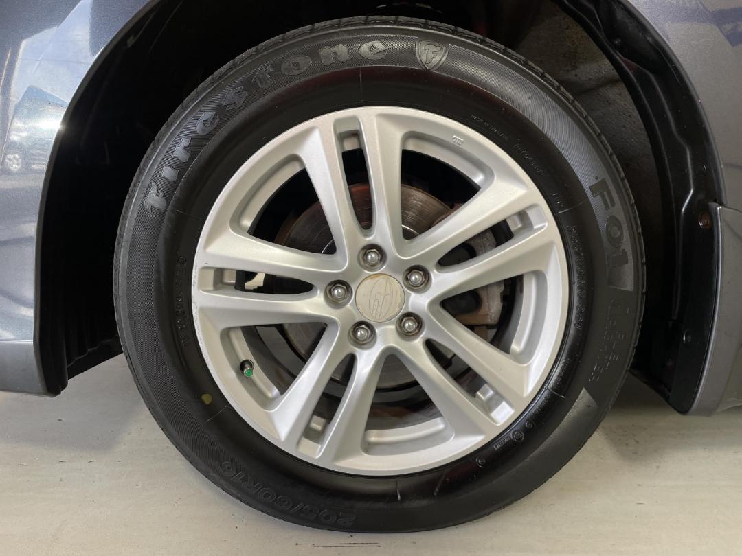 Photo '10' of Subaru Legacy Photo '10' of Subaru Legacy