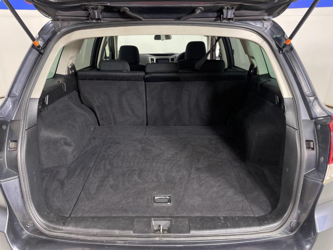 Photo '14' of Subaru Legacy Photo '14' of Subaru Legacy