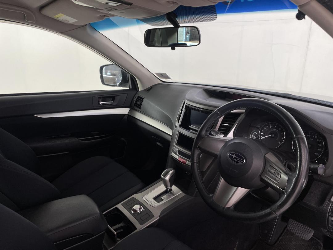 Photo '16' of Subaru Legacy Photo '16' of Subaru Legacy