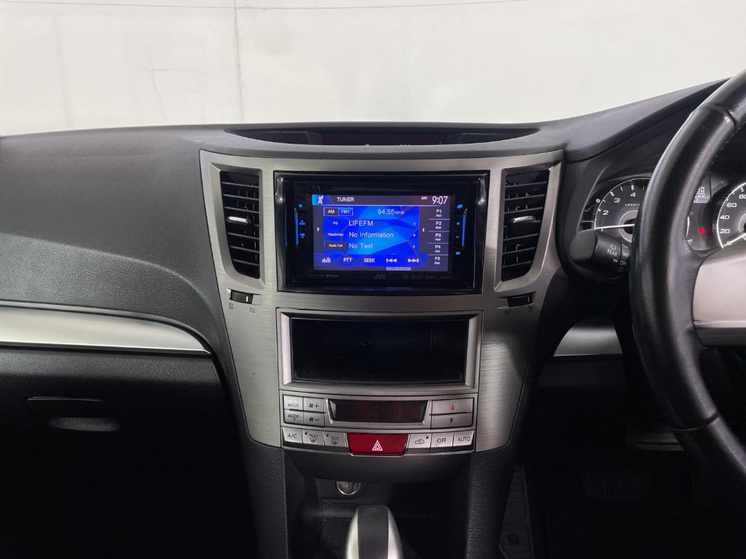 Photo '18' of Subaru Legacy Photo '18' of Subaru Legacy