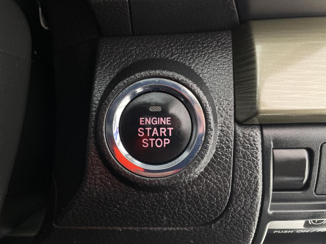 Photo '24' of Subaru Legacy