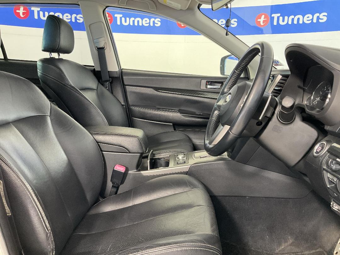 Photo '16' of Subaru Legacy