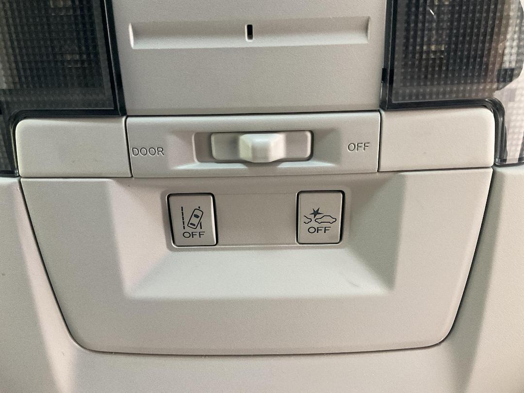 Photo '31' of Subaru Legacy