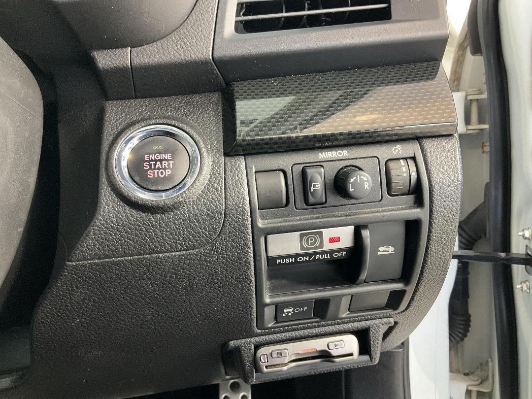 Photo '29' of Subaru Legacy