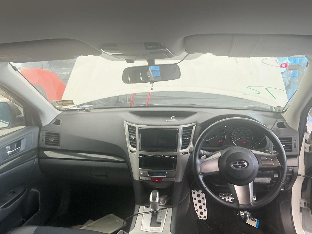 Photo '22' of Subaru Legacy