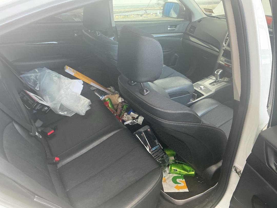 Photo '21' of Subaru Legacy