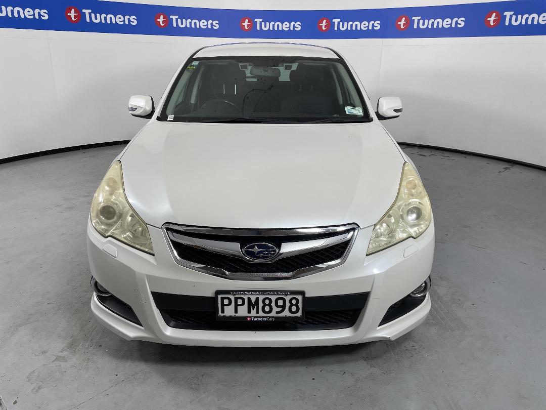 Photo '2' of Subaru Legacy Photo '2' of Subaru Legacy