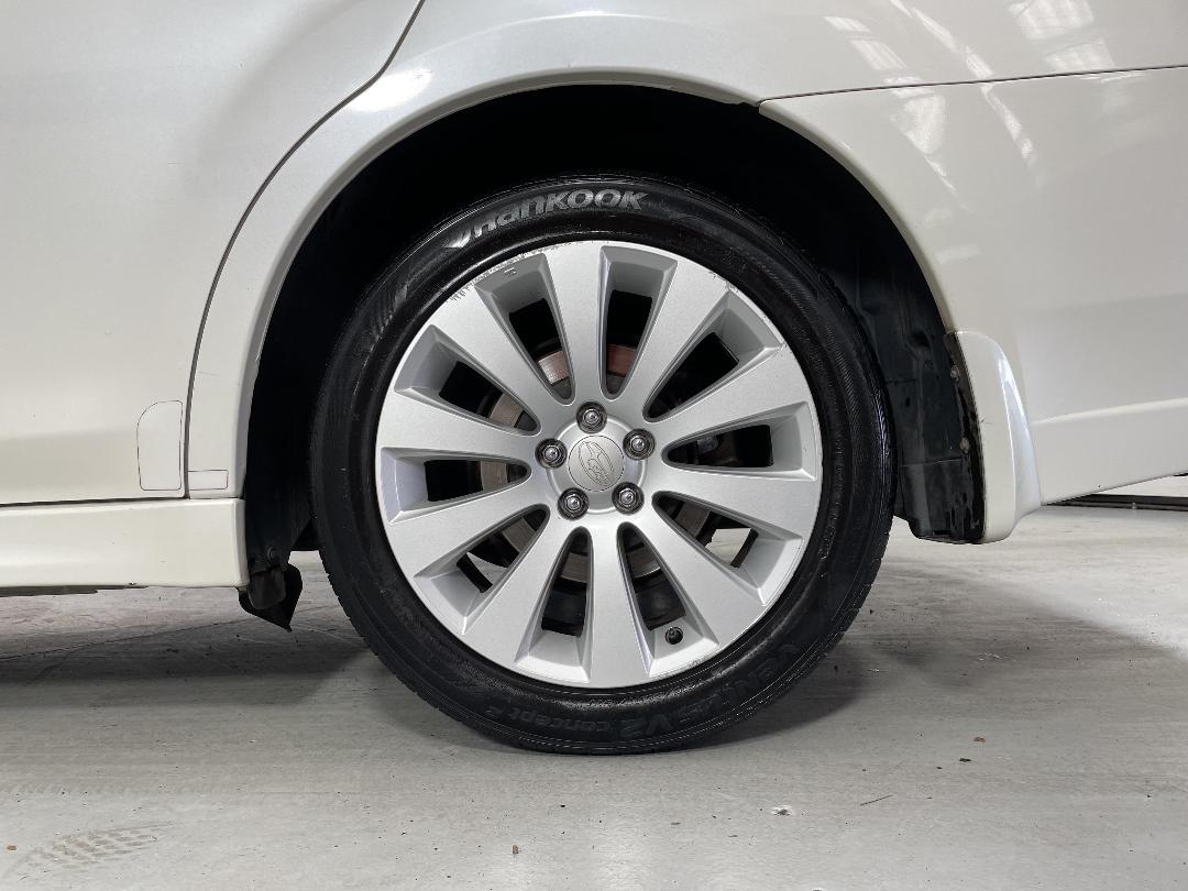 Photo '11' of Subaru Legacy Photo '11' of Subaru Legacy