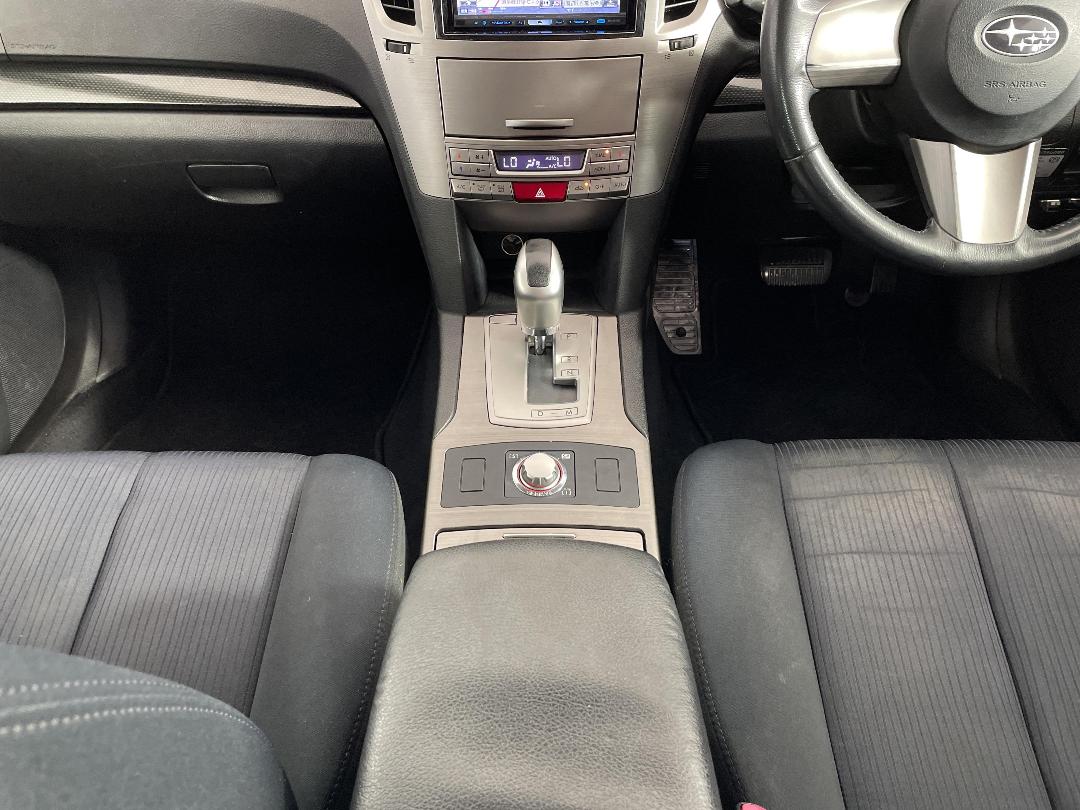 Photo '18' of Subaru Legacy Photo '18' of Subaru Legacy