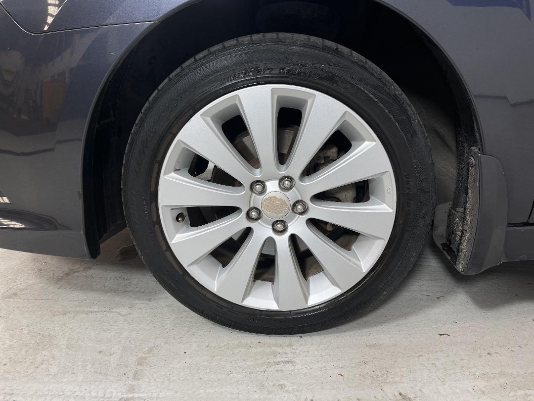 Photo '10' of Subaru Legacy Photo '10' of Subaru Legacy