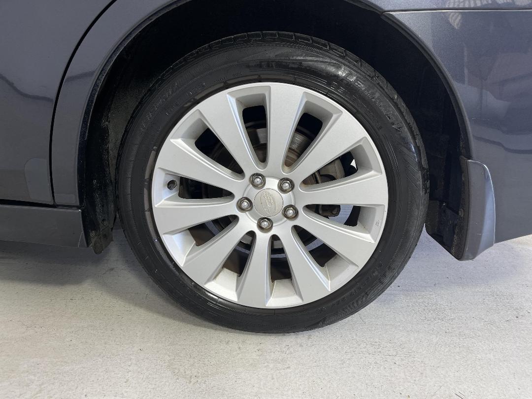 Photo '11' of Subaru Legacy Photo '11' of Subaru Legacy