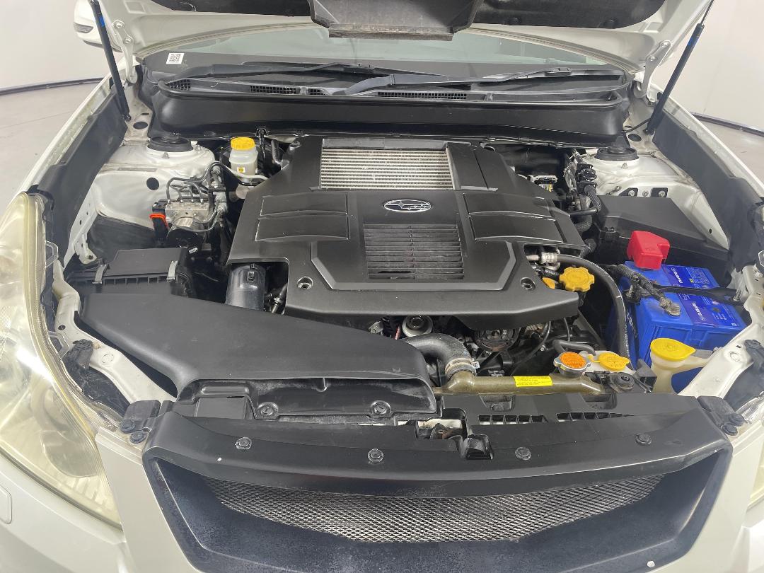 Photo '13' of Subaru Legacy