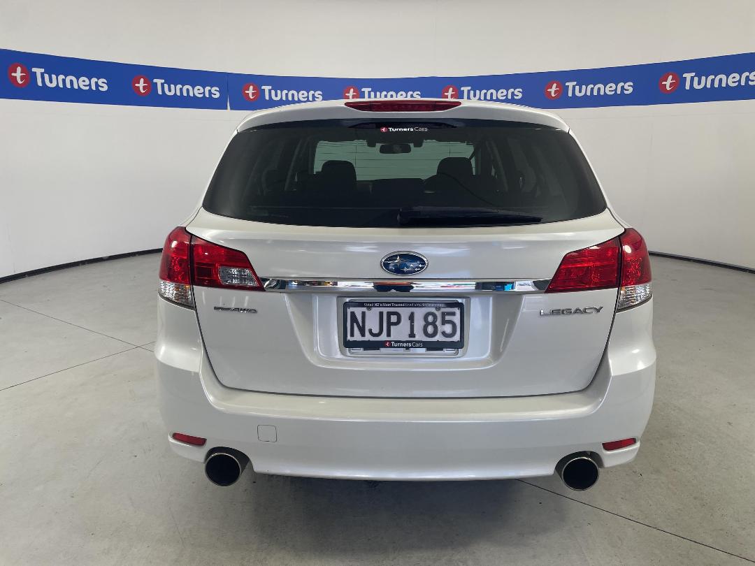 Photo '6' of Subaru Legacy