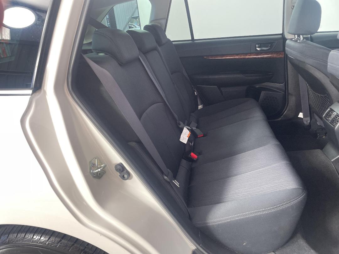 Photo '20' of Subaru Legacy