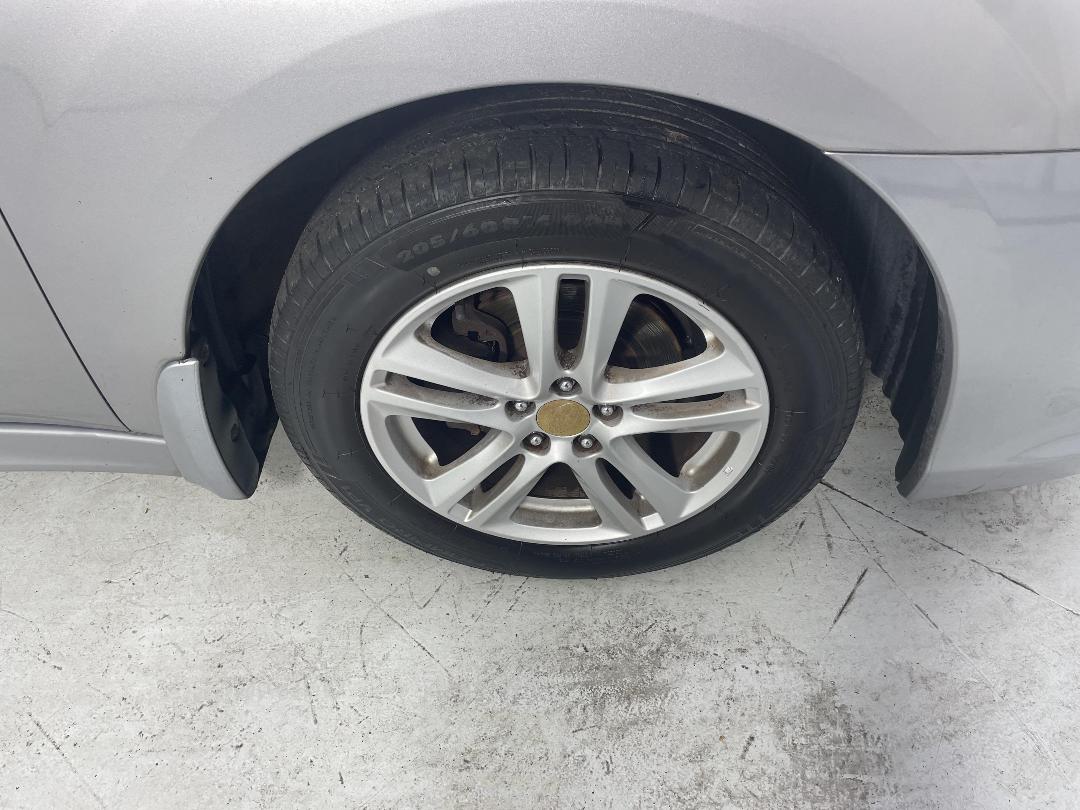 Photo '9' of Subaru Legacy Photo '9' of Subaru Legacy