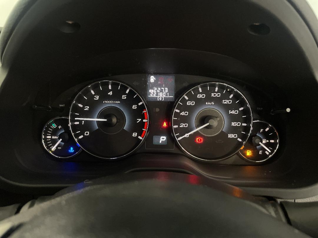 Photo '21' of Subaru Legacy