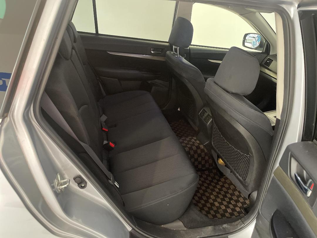 Photo '20' of Subaru Legacy