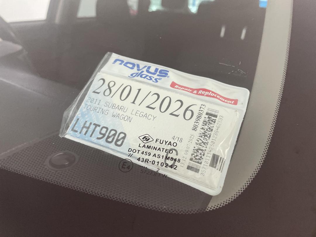 Photo '35' of Subaru Legacy