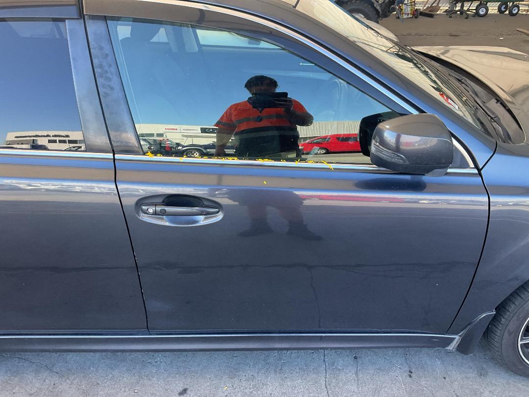 Photo '3' of Subaru Legacy Photo '3' of Subaru Legacy