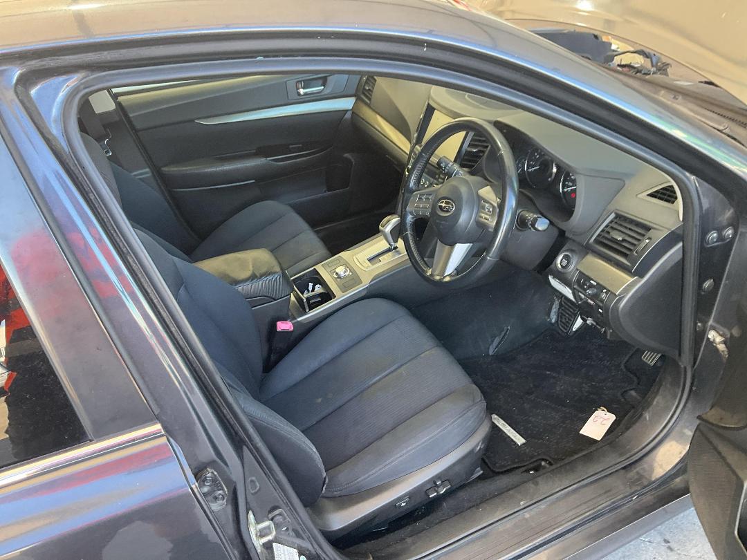 Photo '22' of Subaru Legacy Photo '22' of Subaru Legacy