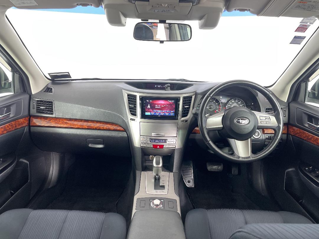 Photo '17' of Subaru Legacy Photo '17' of Subaru Legacy