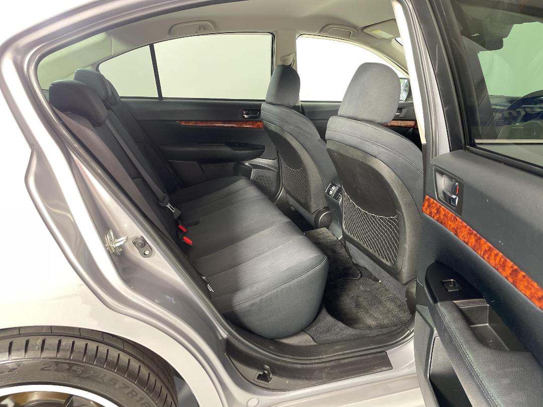 Photo '20' of Subaru Legacy Photo '20' of Subaru Legacy