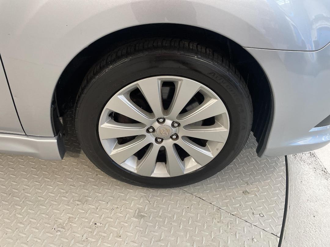 Photo '9' of Subaru Legacy