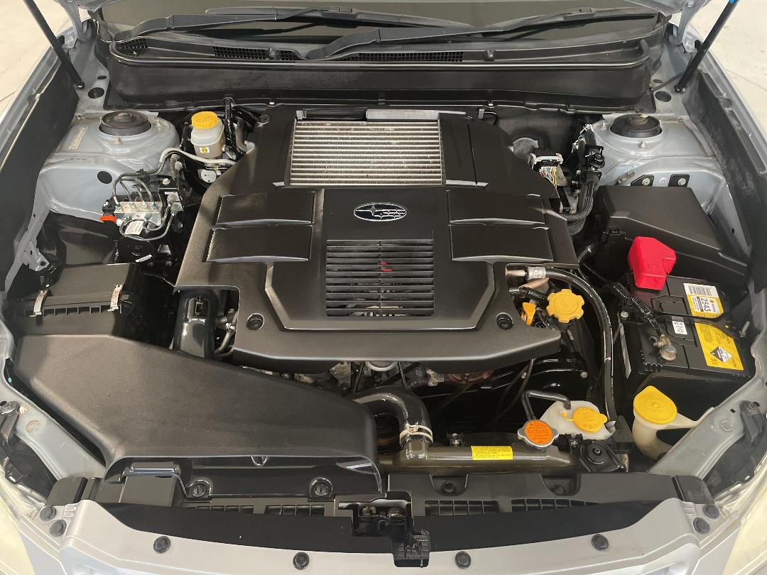 Photo '13' of Subaru Legacy