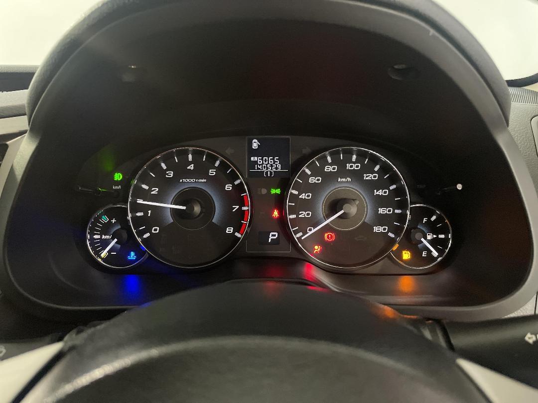 Photo '21' of Subaru Legacy