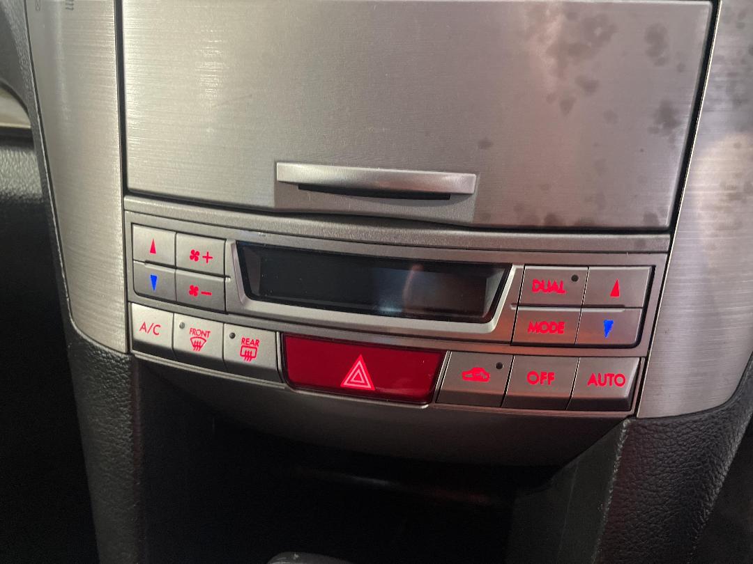 Photo '31' of Subaru Legacy