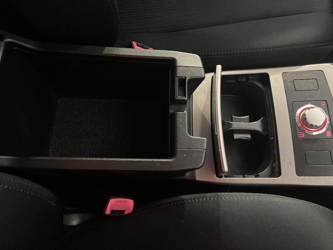 Photo '33' of Subaru Legacy